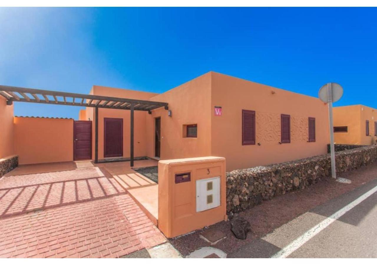 Anahi Homes Corralejo - Villa Brezo 3 ลาโอลีวา ภายนอก รูปภาพ